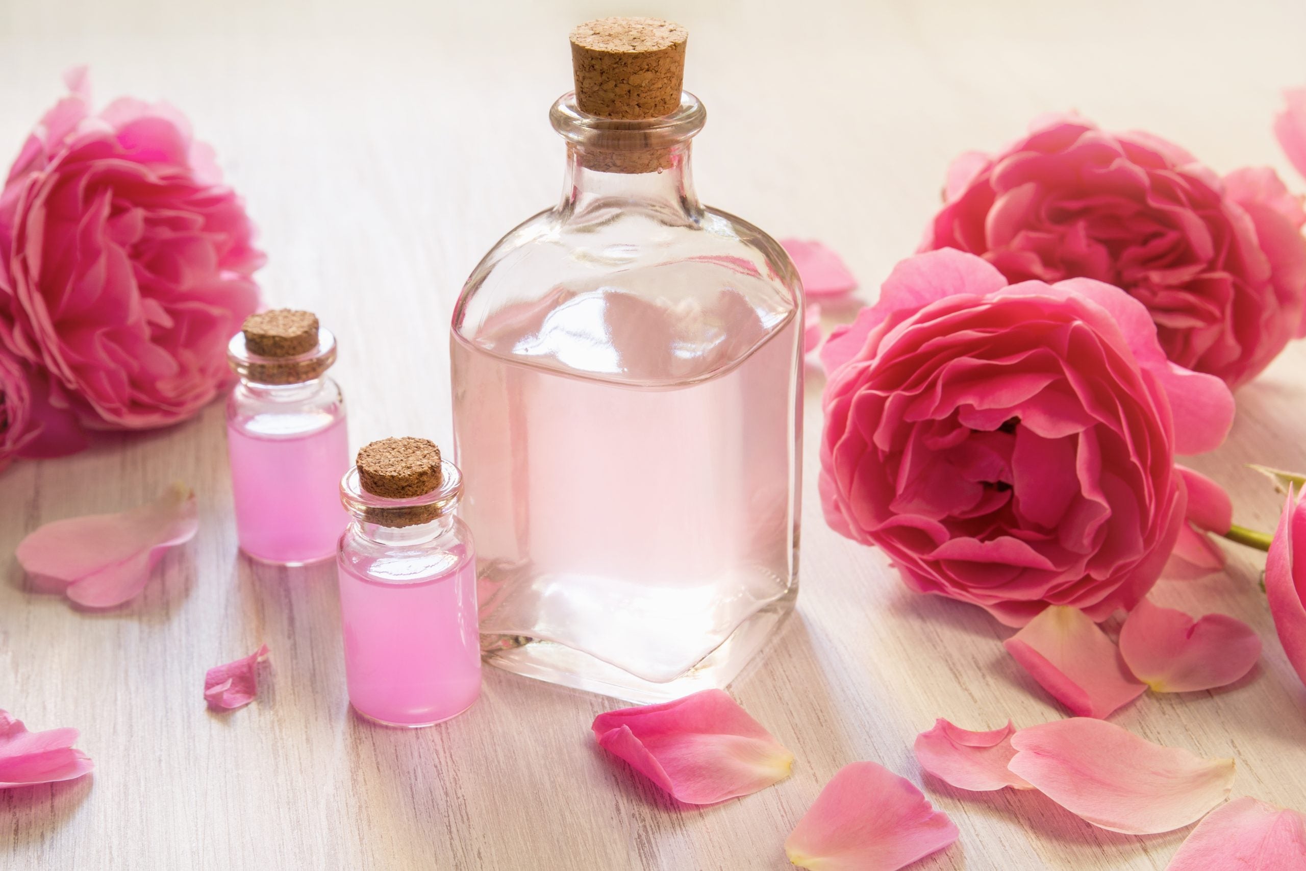 Les bienfaits de l’eau de rose.